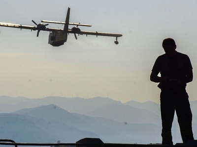 Μπαράζ πυρκαγιών από το μεσημέρι μέχρι τώρα