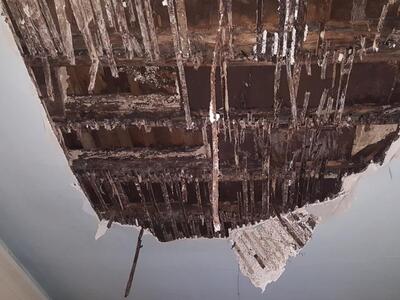 Κατέρρευσε τεράστιο κομμάτι της οροφής ε...