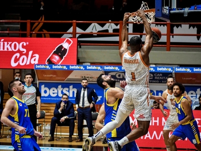 ΠΑΡΑΚΟΛΟΥΘΕΙΣΤΕ ζωντανά τη «μάχη» του Πρ...