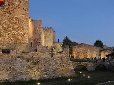 Νεολαία ΣΥΡΙΖΑ: "Μπλοκάρουν" τ...