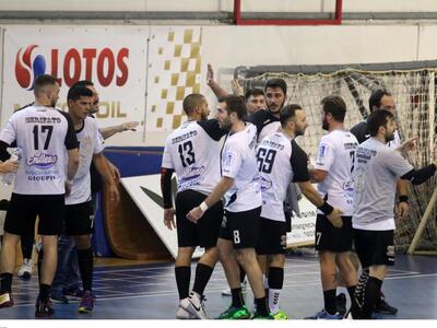 Xάντμπολ: Μεγάλο "διπλό" του Σεριφάτου 