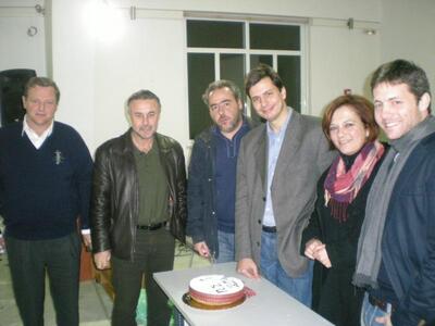 Έκοψαν την πίτα τους οι αποφοίτοι του Πε...