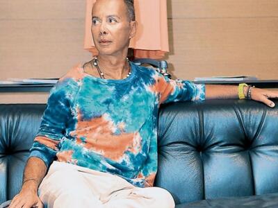 Ο Λάκης Γαβαλάς  έκανε αίτηση στο Δήμο γ...