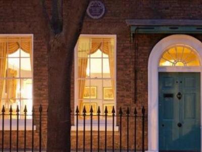 Σε ΑΥΤΟ το σπίτι έγραψε ο Dickens το  πο...