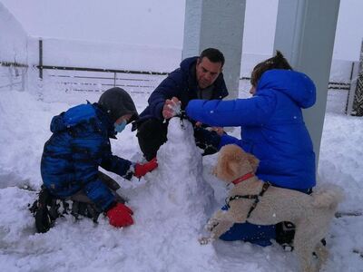 Αλέξης Τσίπρας: Παιχνίδια στο χιόνι με τ...