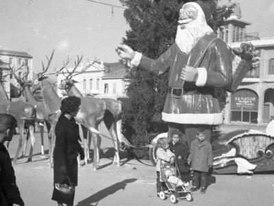 Πάτρα: Ασπρόμαυρα Χριστούγεννα γεμάτα .....