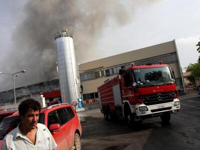 Πάτρα ΤΩΡΑ: Υπό έλεγχο η φωτιά στην ΝΤΕΛ...