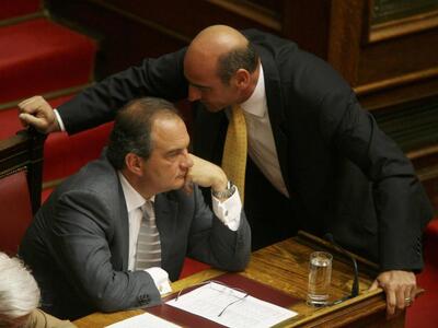 Ο Βουλγαράκης καλεί τον Καραμανλή να ενώ...
