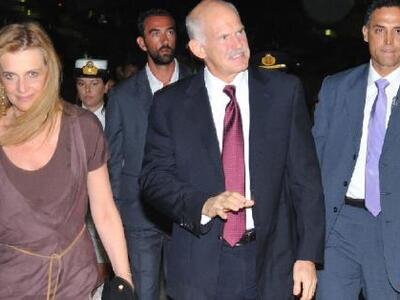 Μαζί αλλά χωριστά το ζεύγος Παπανδρέου!