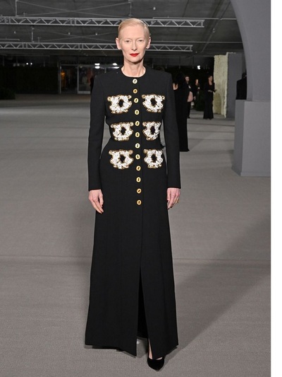 Τίλντα Σουίντον με Schiaparelli