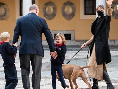 Πριγκίπισσα Σαρλίν: Επέστρεψε στο Μονακό...