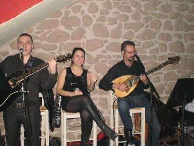 Vino Vina: Απόψε λαϊκό και ρεμπέτικο τραγούδι