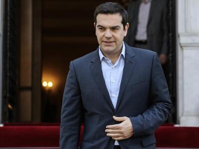 Γκρίζαραν τα μαλλιά του Αλέξη Τσίπρα μέσ...