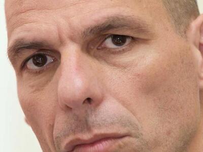 Τι λέει ο κόσμος για τον Βαρουφάκη σε δη...