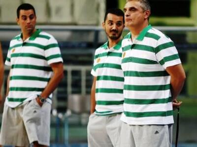 Πρώτη του «εξάστερου» στο παρκέ! Ξεκίνησ...