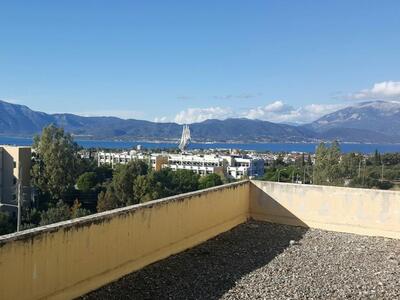 Πάτρα: Μπαλκόνι - παραλία! Γίνεται; Κι ό...