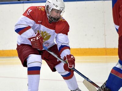 Ο Πούτιν πέτυχε 10 γκολάκια σε ματς χόκεϊ