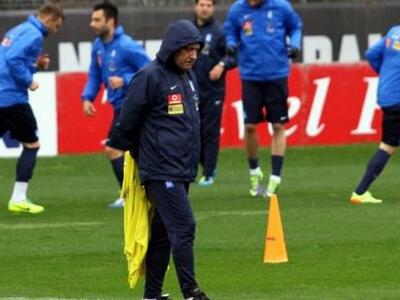 Υπό βροχή η τελευταία προπόνηση της Εθνικής