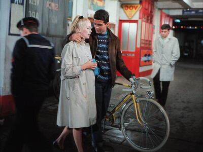 Ντενέβ και Γκλόρια Σβάνσον στη φετινή Κι...