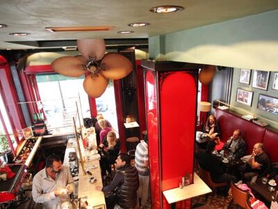 Έτσι ξαφνικά μεσημεριανό πάρτυ στο Maizon 