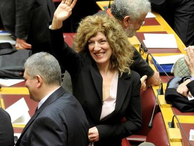 Σία Αναγνωστοπούλου: Η λύση του Κυπριακο...