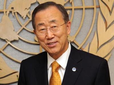 Με μια τούρτα από φύλλα κόκας γιόρτασε τ...