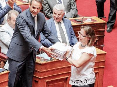 Μητσοτάκης σε Τσίπρα: «Οι πιο αδύναμοι ε...