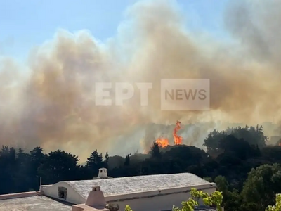 Φωτιά στα Κύθηρα: Καίγεται δάσος στην πε...