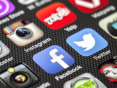 Οι Αμερικανοί εγκαταλείπουν το Facebook