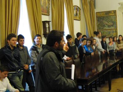 Τα παιδιά μαθαίνουν για τον Ε. Θωμόπουλο...