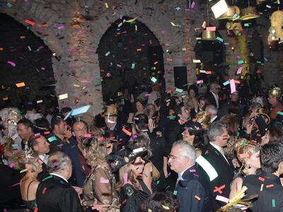 ΠΑΤΡΑ: Τα καρναβαλικά πάρτυ που δεν πρέπ...