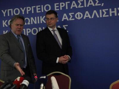 Νέο... φόρο στο Ασφαλιστικό ετοιμάζει ο ...