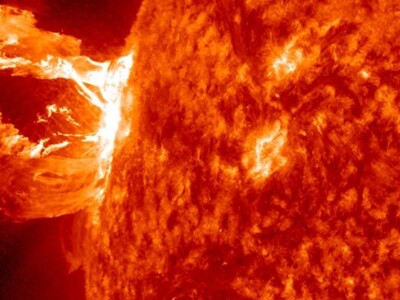 Ηλιακή καταιγίδα θα χτυπήσει σήμερα την...