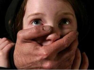 Αποπλάνησε 21 κοριτσάκια προσποιούμενος ...