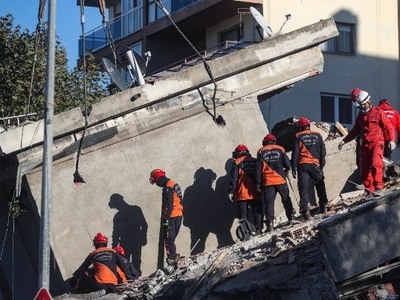 Τουρκία: Πάνω από 42 οι νεκροί- 896 τραυ...