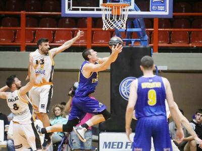 Με τον Τόνι Μέιερ συνέχισε την ενίσχυσή ...