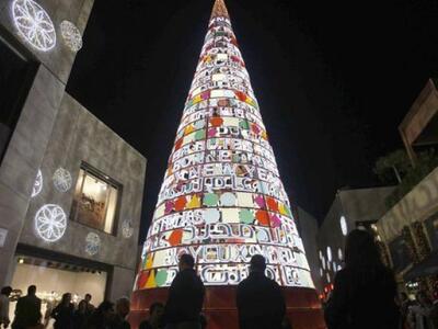 Χριστουγεννιάτικο δέντρο στη Βυρητό (φωτ...