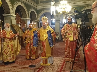 Η 2η ημέρα των Χριστουγέννων στην Ιερά Μητρόπολη Πατρών(ΦΩΤΟ) | Molonoti News