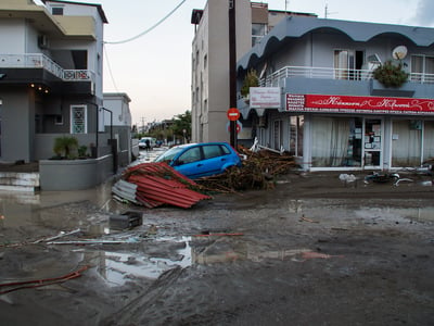 Ρόδος: Σε κατάσταση έκτακτης ανάγκης κηρ...