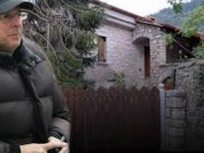 Θυροκόλλησαν πρόστιμο στο σαλέ του Λιάπη...