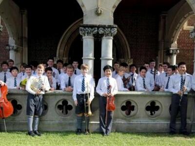 Τα καλλιτεχνικά μουσικά σχήματα του σχολ...