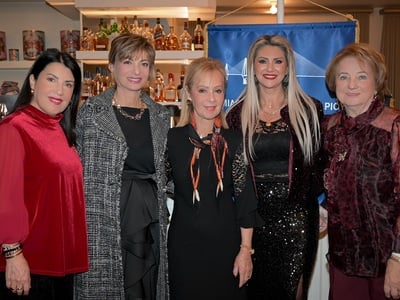  Inner Wheel: Φλας στο χριστουγεννιάτικο...