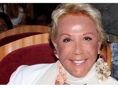 Η Ζωή Λάσκαρη στέλνει μήνυμα στους Έλλην...