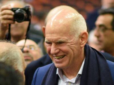 Η αντίδραση του Γιώργου Παπανδρέου στις ...