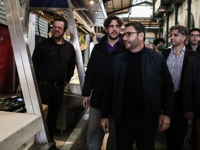 Ανδρουλάκης: Ο Μητσοτάκης βαφτίζει «λαϊκ...