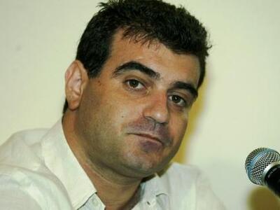 Βαριές κουβέντες αντάλλαξαν Βαξεβάνης κα...