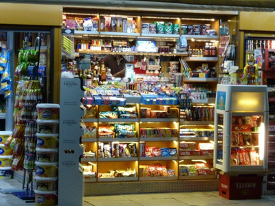 Αλκοόλ και καπνικά προϊόντα μόνο με ταυτ...