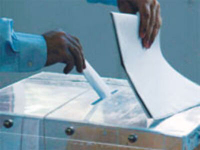 Εκπρόσωποι κομμάτων προσπάθησαν να βάλου...