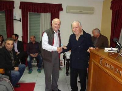 Ο επίτιμος πρόεδρος του ΣΔΥΠ Νίκος Γεωργ...