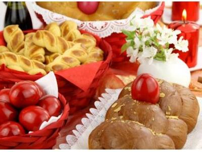 Πάσχα: Να επιλέξω ”κουλούρια ή τσουρέκι”;